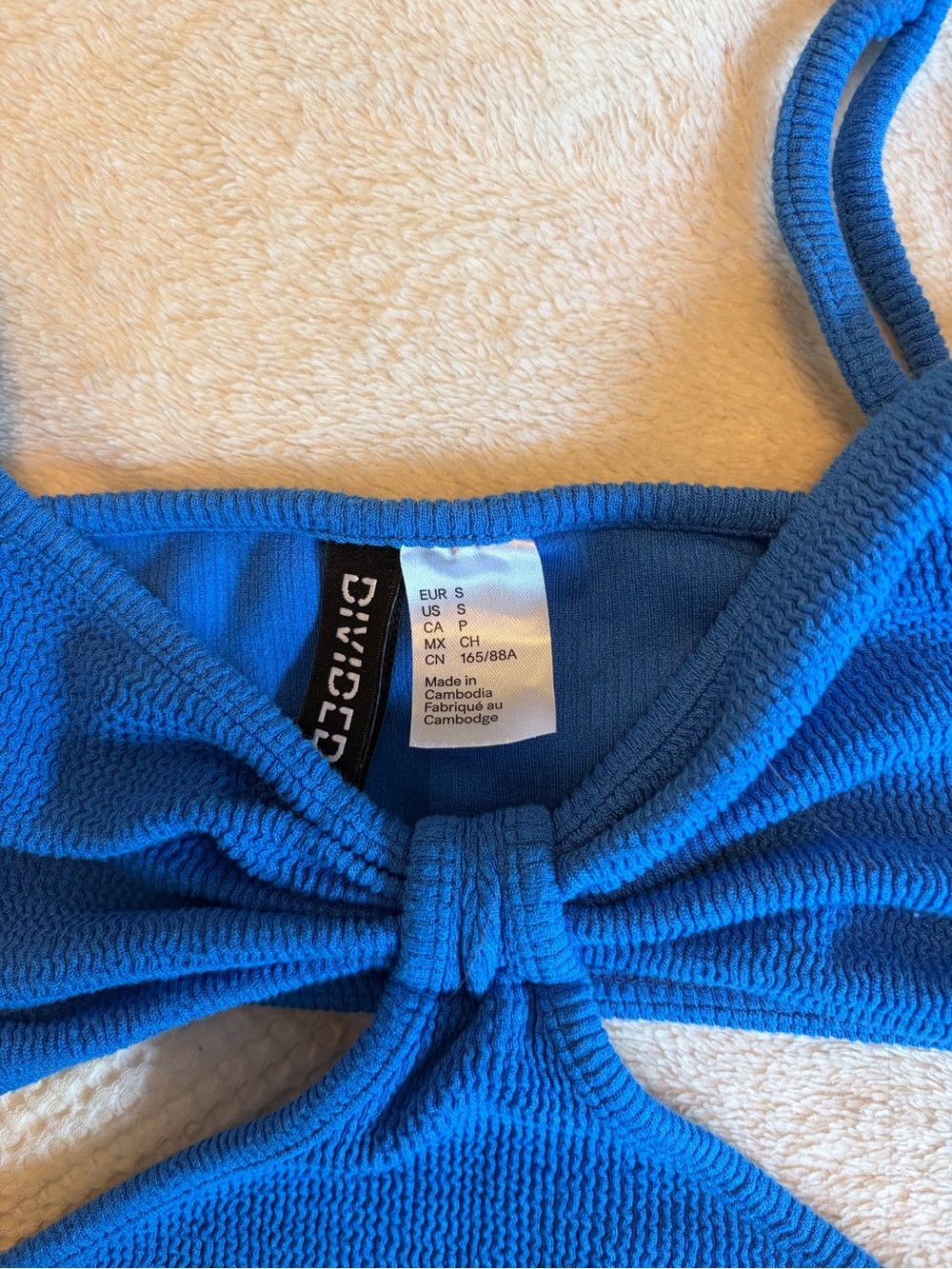 H&M Blue Cutout Knot Crop Tank - Picture 2 of 4